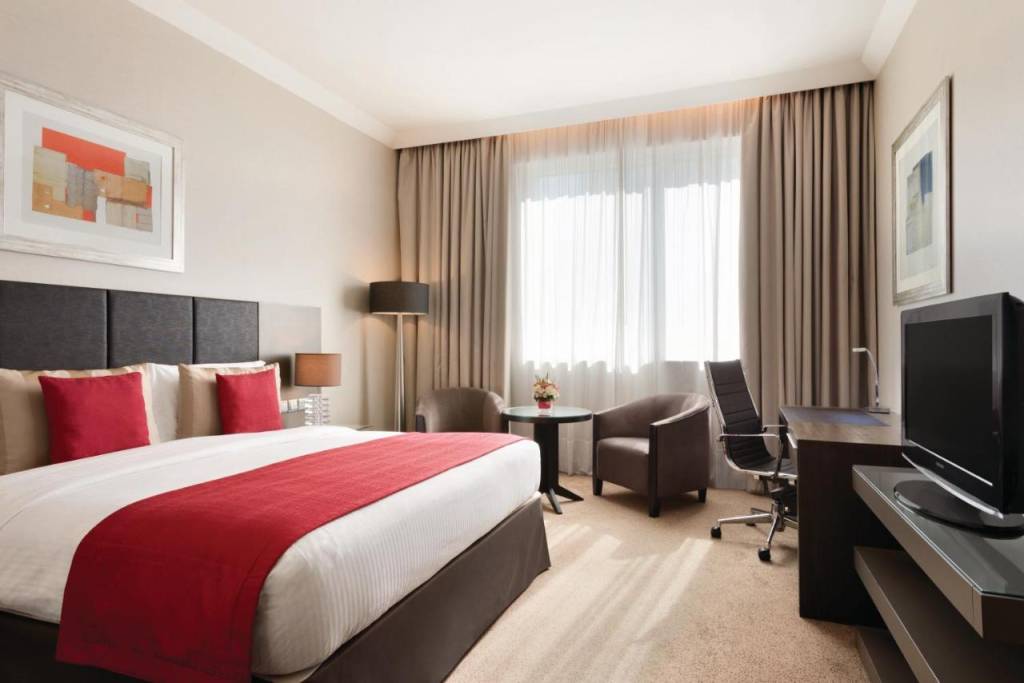 RAMADA BY WYNDHAM DOWNTOWN ABU DHABI 4★