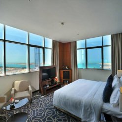 RAMADA BY WYNDHAM ABU DHABI CORNICHE 4★
