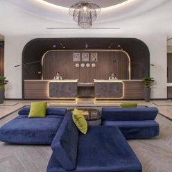 HOTEL HOLIDAY INTERNATIONAL SHARJAH 4★