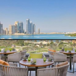 DOUBLE TREE BY HILTON SHARJAH WATERFRONT HOTEL & RESIDENCES 4★