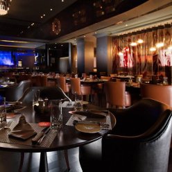 CROWNE PLAZA DUBAI SHEIKH ZAYED ROAD 5 ★-_