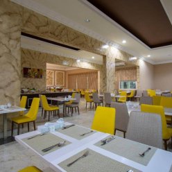 FLAMINGO BEACH RESORT 3★