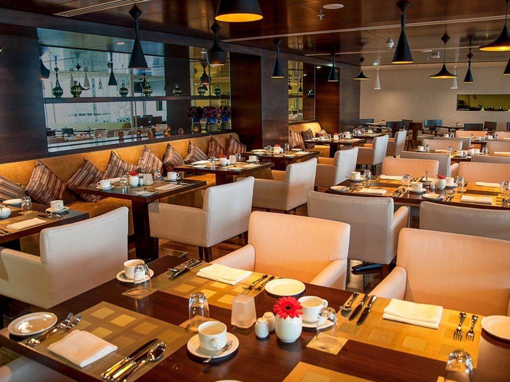 COPTHORNE HOTEL SHARJAH 4★