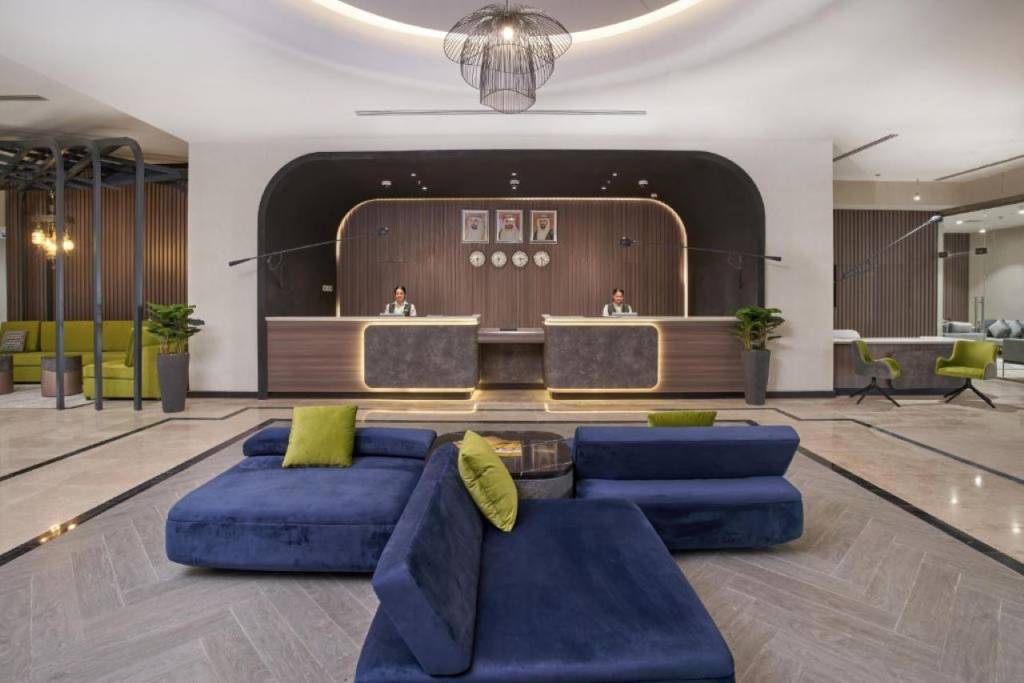 HOTEL HOLIDAY INTERNATIONAL SHARJAH 4★