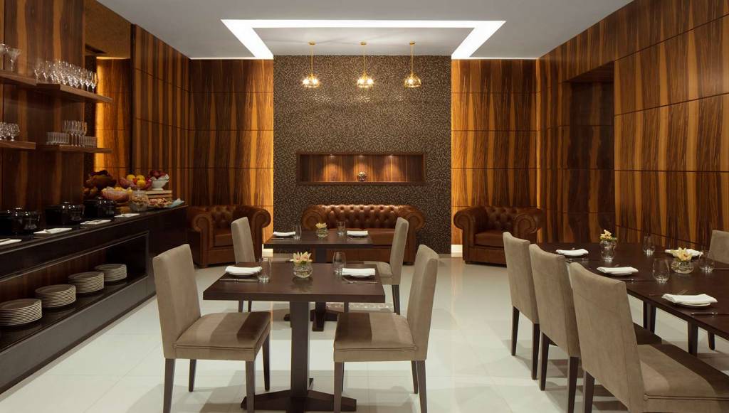 RADISSON BLUE HOTEL DUBAI WATERFRONT 5★