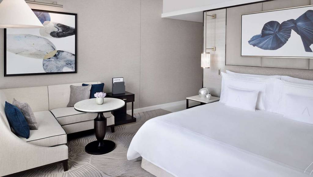 THE ADDRESS DOWNTOWN (2018. gads) 5★