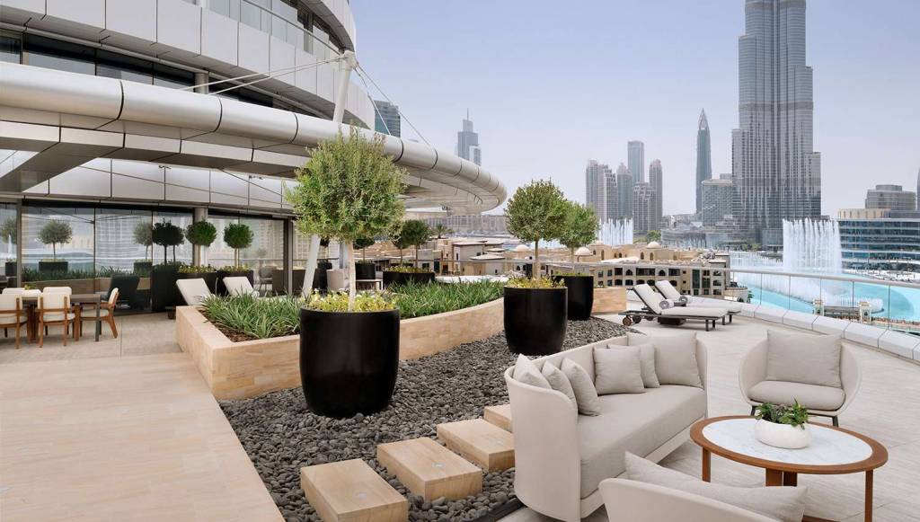 THE ADDRESS DOWNTOWN (2018. gads) 5★