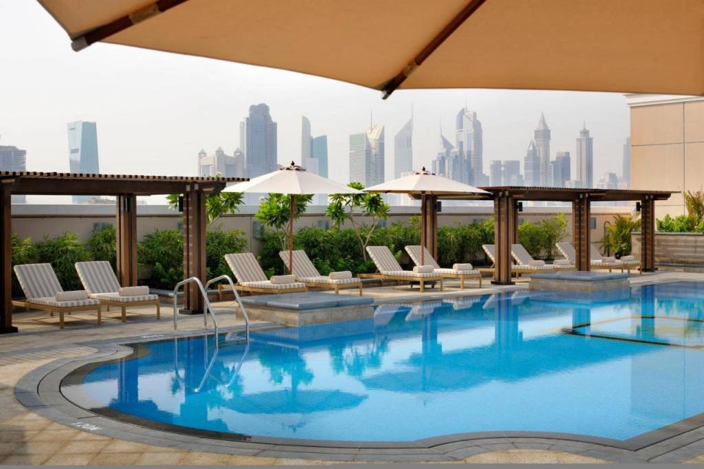 CROWNE PLAZA DUBAI JUMEIRAH 5 ★-_