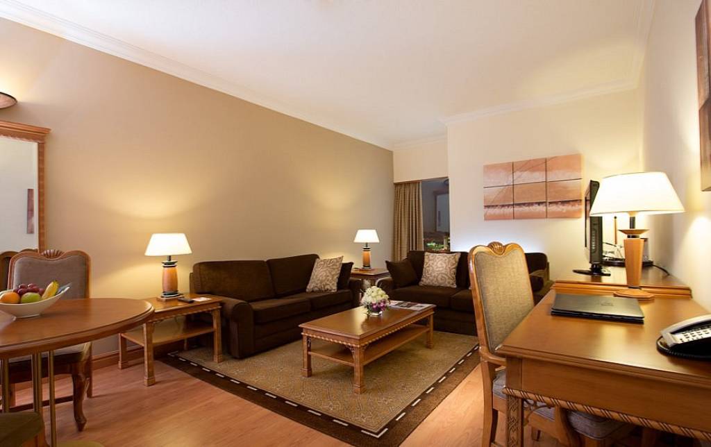 MILLENNIUM PLAZA DOWNTOWN (EX. CROWNE PLAZA DUBAI SHEIKH ZAYED ROAD) 5★