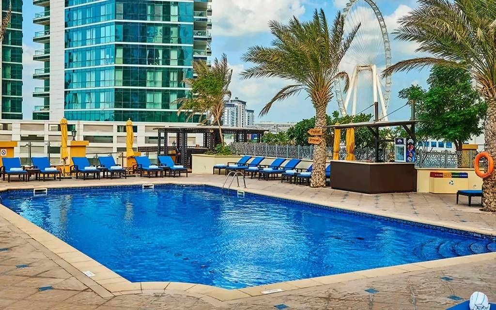 RAMADA HOTEL & SUITES BY WYNDHAM JBR 4★