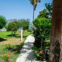 DIVINA STUDIOS 3★-_