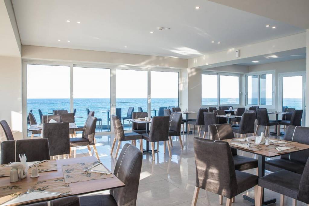 GOLDEN COAST RESORT 4★-_