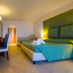 ELIHOTEL (SANT'ALESSIO SICULO) 4 ★