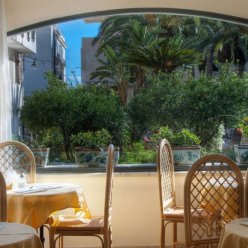 SYLESIA HOTEL (LETOJANNI) 3★