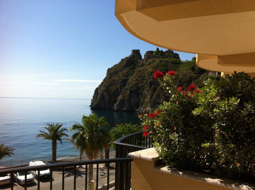 ELIHOTEL (SANT'ALESSIO SICULO) 4 ★
