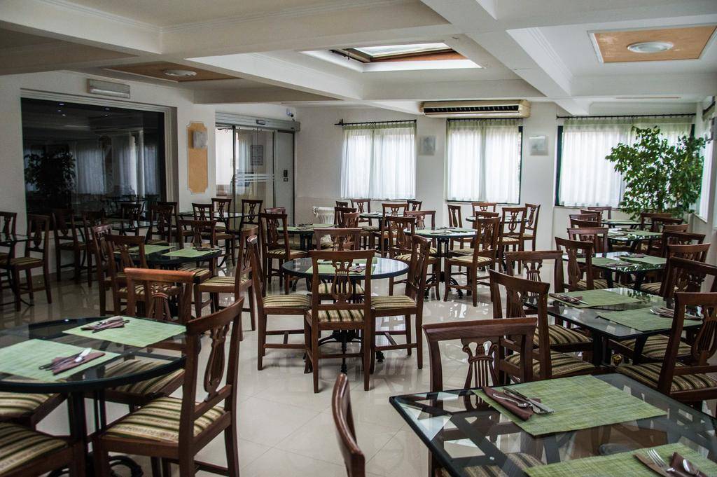 VILLA LINDA (GIARDINI NAXOS) 3 ★