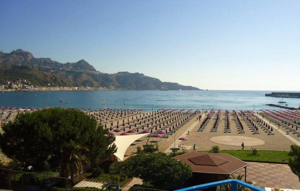 VILLA ATHENA (GIARDINI NAXOS) 3 ★