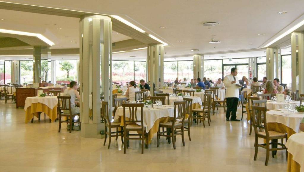 FIESTA HOTEL ATHENEE PALACE 4★