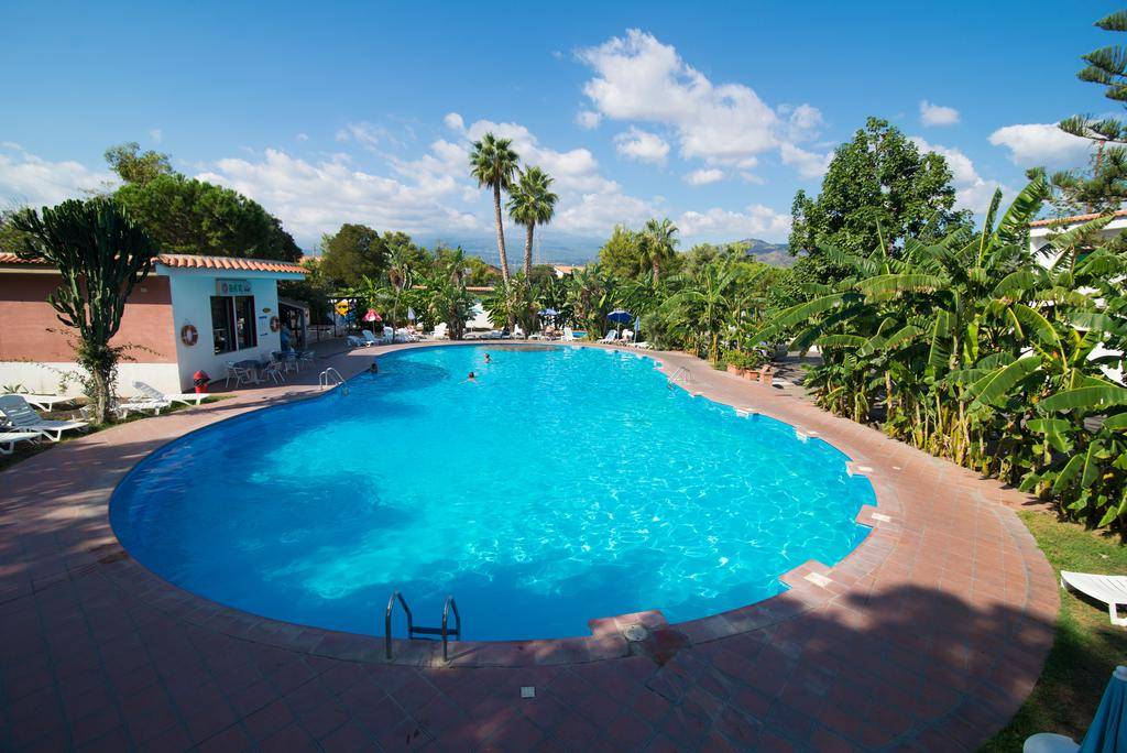 VILLAGGIO ALKANTARA 2★