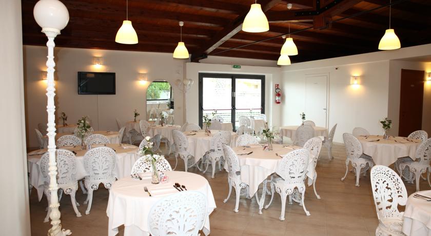 ARIA DI MARE HOTEL (MARINA DI RAGUSA) 3★