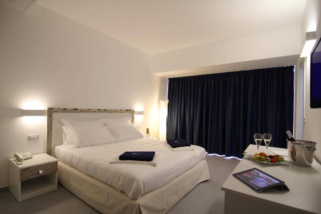 MIRAMARE HOTEL (MARINA DI RAGUSA) 4 ★