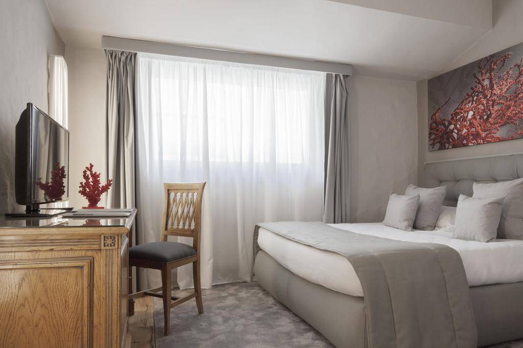 VOI GRAND HOTEL MAZZARO SEA PALACE 5★