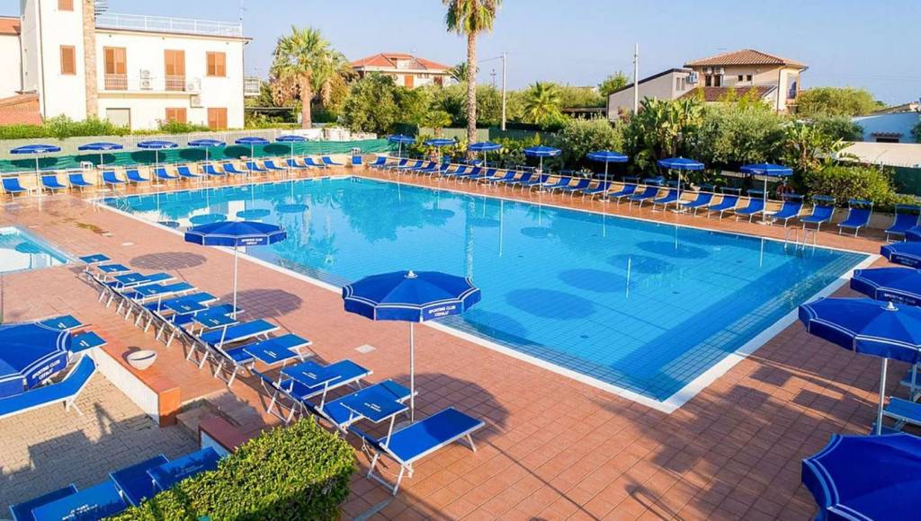 CEFALU RESORT SPORTING CLUB 4★