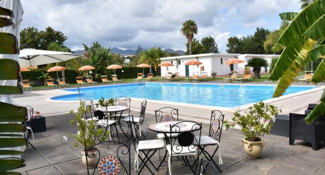 VILLAGGIO ARTEMIDE 3★