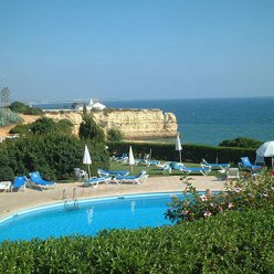 VILA SENHORA DA ROCHA 3★