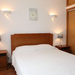 VILA SENHORA DA ROCHA 3★