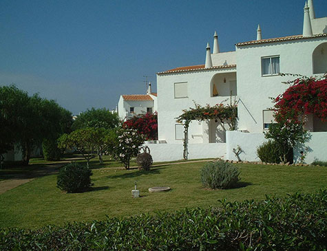 VILA SENHORA DA ROCHA 3★