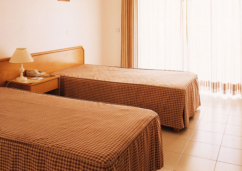 BE SMART TERRACE CLUB 2★