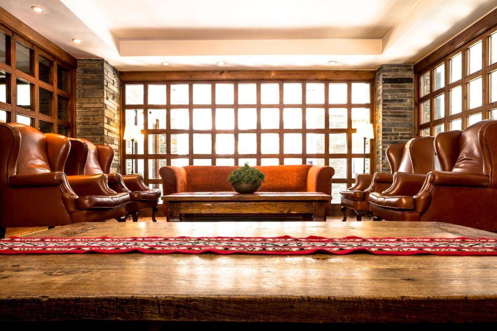 HIMALAIA SOLDEU 4★