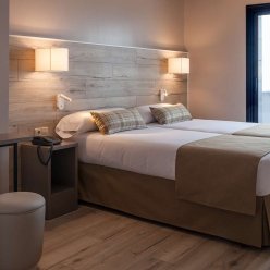 CARIBOU 4★ (200m no pacēlāja)