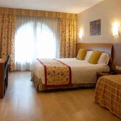 GUILLEM ENCAMP 4 ★