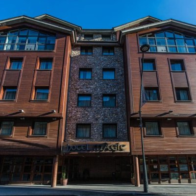 MAGIC LA MASSANA 4★