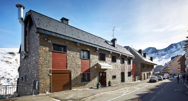 CARIBOU 4★ (200m no pacēlāja)