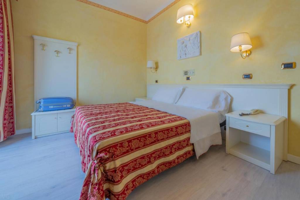 LA FIORITA EXECUTIVE HOTEL (RIMINI) 4 ★