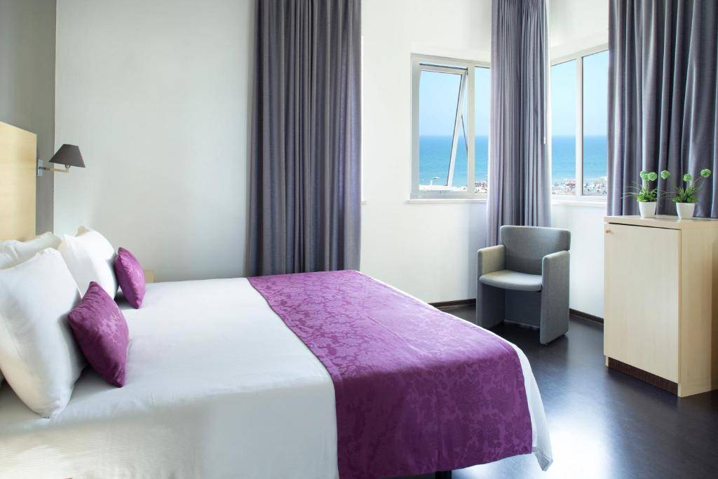 CLUB MEETING HOTEL 4★