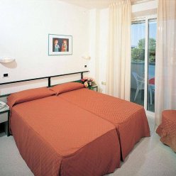 CLUB HOUSE RESIDENCE HOTEL 4★