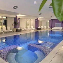 YES HOTEL TOURING 4★