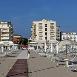 BED AND BOOK HOTEL (RIMINI) 2 ★