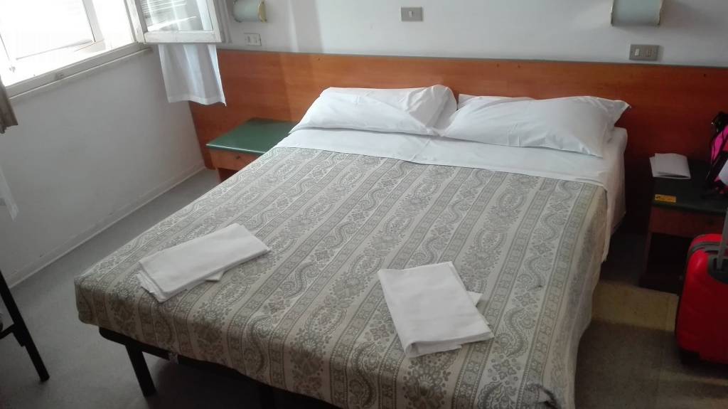 CORTINA HOTEL (RIMINI) 3 ★