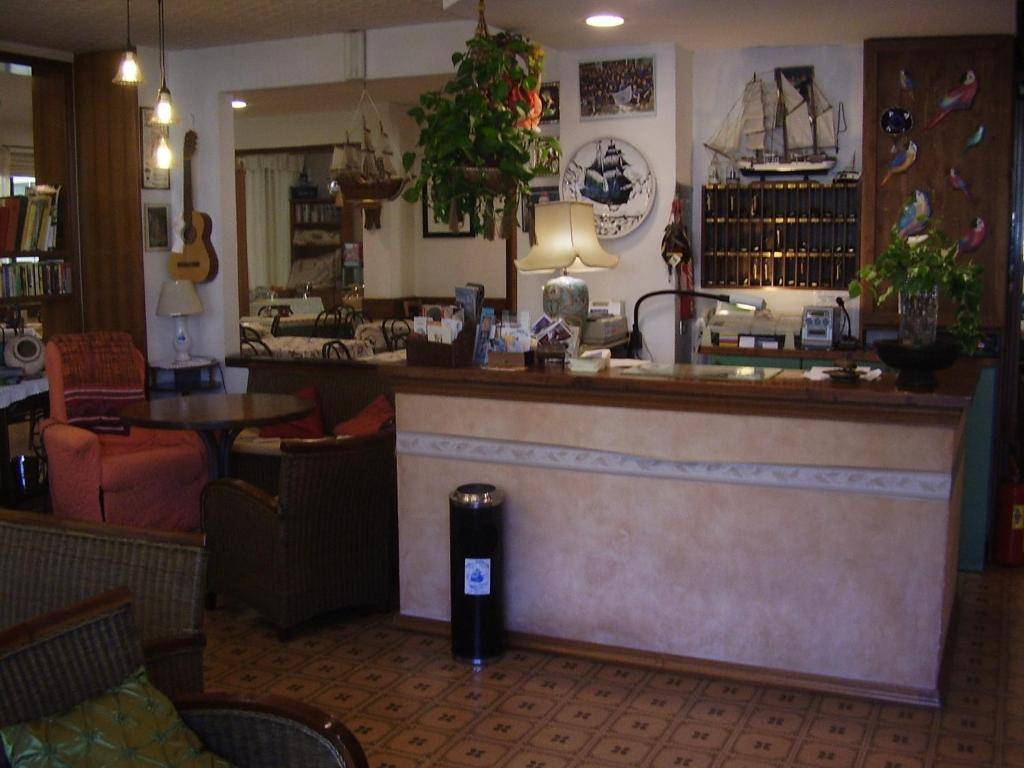 CORTINA HOTEL (RIMINI) 3 ★