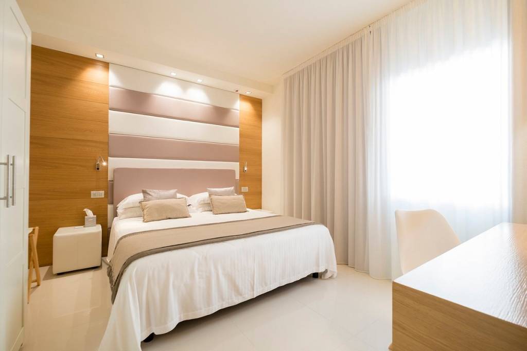 METROPOL CECCARINI SUITE 4★