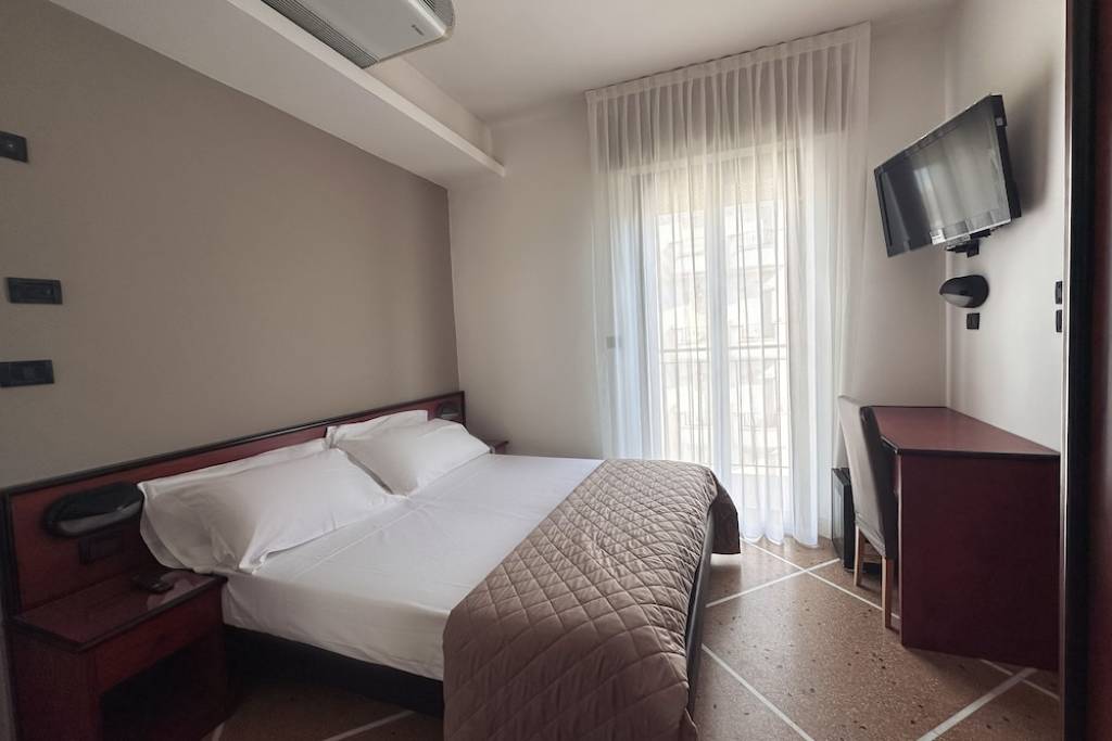 LIME HOTEL (RIMINI) EX. SPLENDOR 3 ★