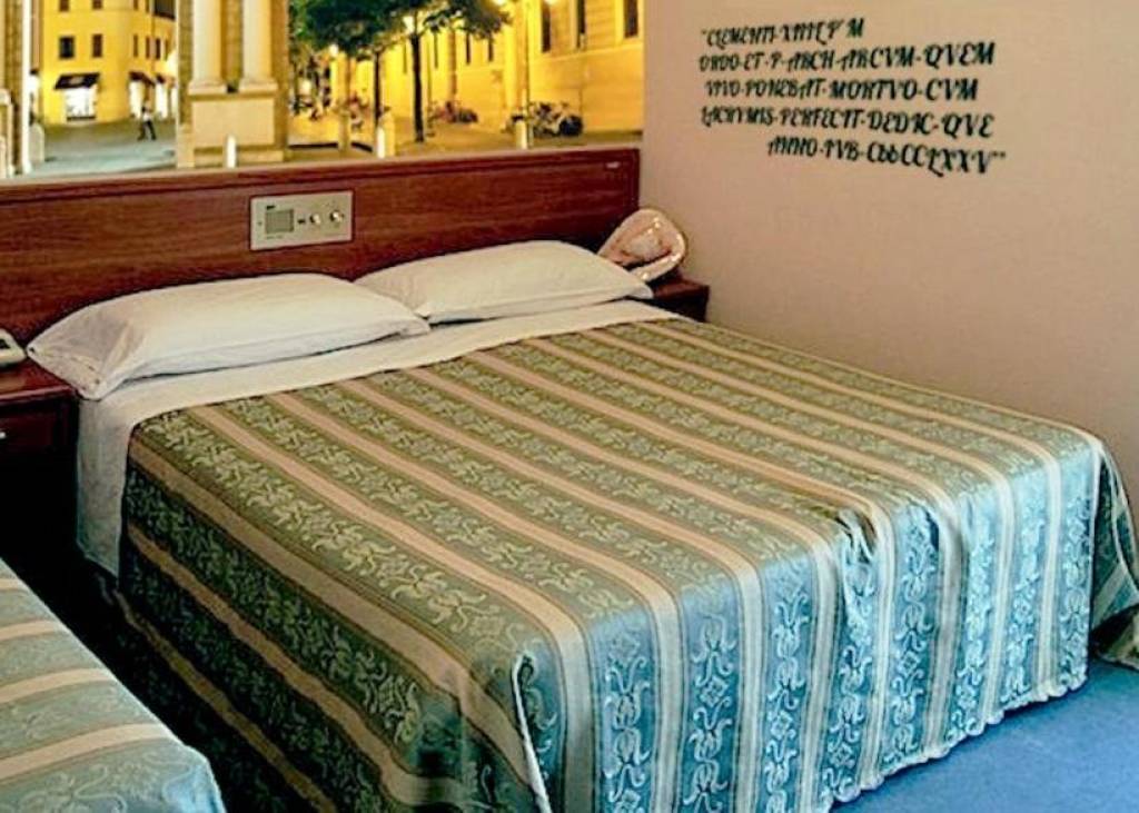 ACERBOLI HOTEL (RIMINI) 3★