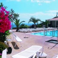 CAIS DA OLIVEIRA 4★