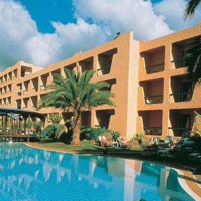 DOM PEDRO GARAJAU 3★