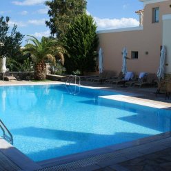 HARMONY HOTEL APARTMENTS 3 ★